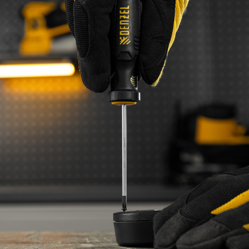 Отвертка, PH0х75 мм, S2, 3к рукоятка Denzel по ценам производителя в Санкт-Петербурге с доставкой по всей России