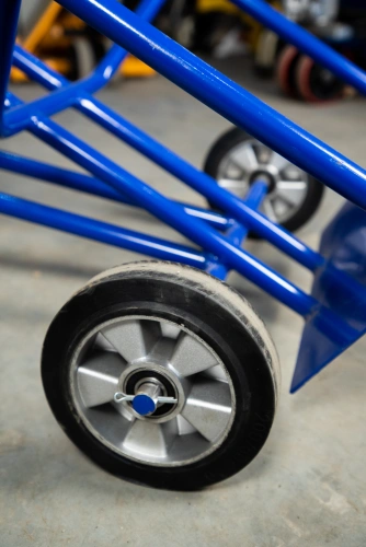 Тележка для металлических бочек TOR КБ-2 (250 пневмо+160 поворотное) по ценам производителя в Санкт-Петербурге с доставкой по всей России