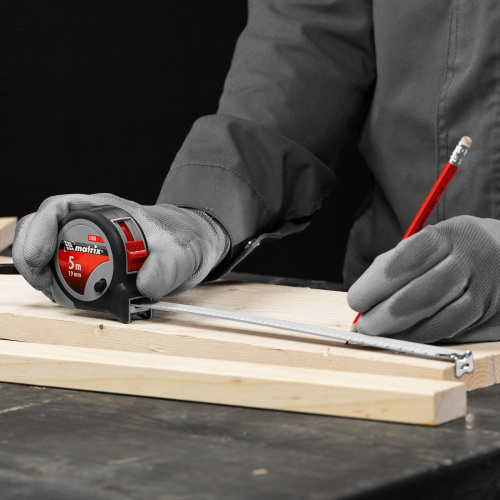 Рулетка Continuous fixation,5 м х 19 мм,двухкомпонентный корпус,плавная фиксация Matrix по ценам производителя в Санкт-Петербурге с доставкой по всей России