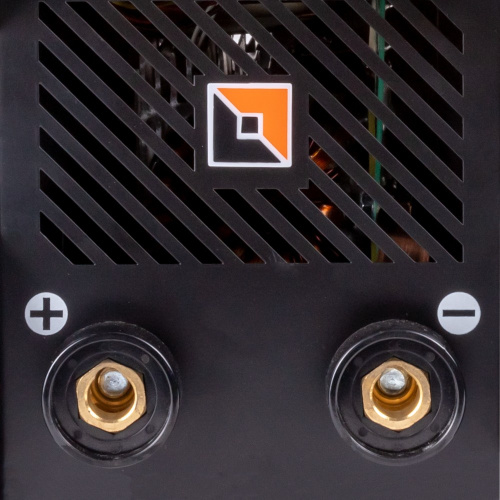 Сварочный аппарат UNO MMA 200 SYN по ценам производителя в Санкт-Петербурге с доставкой по всей России