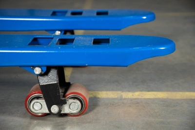 Тележка гидравлическая низкопрофильная 65 мм  3000 кг 1150 мм полиуретановые колеса TOR RHP по ценам производителя в Санкт-Петербурге с доставкой по всей России