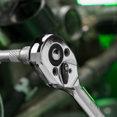 Ключ-трещотка 1/4", 45 зубьев, цельнометаллический, с быстрым сбросом, CrV, хром Сибртех по ценам производителя в Санкт-Петербурге с доставкой по всей России