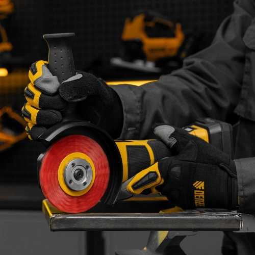 Щетка для УШМ, 100 мм, Плоская, нейлоновая щетина, посадка 22,2 мм Denzel по ценам производителя в Санкт-Петербурге с доставкой по всей России