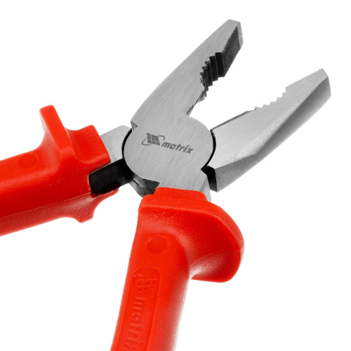 Плоскогубцы Econom, 160 мм, шлифованные, пластмассовые рукоятки Matrix купить в Москве с доставкой по всей России | ProtosMarket.ru