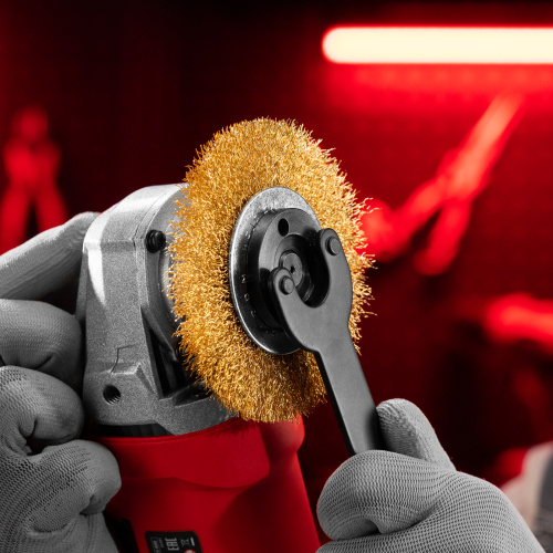 Щетка для УШМ, 100 мм, посадка 22.2 мм, плоская, латунированная витая проволока Matrix по ценам производителя в Санкт-Петербурге с доставкой по всей России