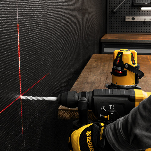 Лазерный уровень LX3, 10 м, ± 0,3 мм/1 м, 635 нм, 4 вертикальных, 1 горизонтальная плоскости, резьба 5/8" Denzel купить в Москве с доставкой по всей России | ProtosMarket.ru