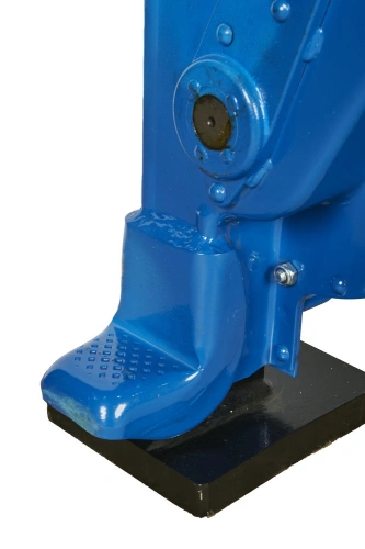 Домкрат реечный TOR ДР 20000 20 т с обрезиненной ручкой по ценам производителя в Санкт-Петербурге с доставкой по всей России