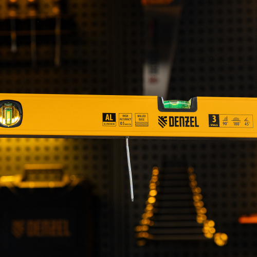 Уровень алюминиевый, магнит, фрезерованный, 3 глазка (1 зеркал.) 0,5 мм/м, 600 мм Denzel по ценам производителя в Санкт-Петербурге с доставкой по всей России