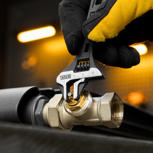 Ключ разводной, 150 мм, CrV, кованый Denzel купить в Москве с доставкой по всей России | ProtosMarket.ru