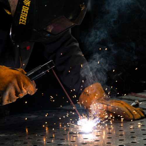 Аппарат инвертор. полуавтомат. cварки IMIG-205SDR, 200 А, ПВ 60%, катушка 5 кг Denzel по ценам производителя в Санкт-Петербурге с доставкой по всей России