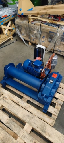 Лебедка монтажная У5120.60 г/п 630 кг Н-130 м (без каната) по ценам производителя в Санкт-Петербурге с доставкой по всей России