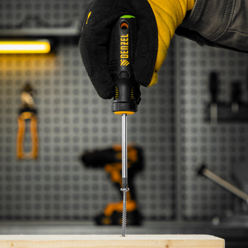 Отвертка PZ1x75 мм, CrV, трехкомпонентная рукоятка Denzel по ценам производителя в Санкт-Петербурге с доставкой по всей России