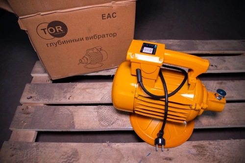 Электропривод глубинного вибратора для бетона 2,2 кВт TOR ZN70-JT (японский тип) по ценам производителя в Санкт-Петербурге с доставкой по всей России