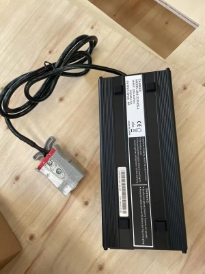 Зарядное устройство для тележек CBD20W-II 48/5A (Charger) по ценам производителя в Санкт-Петербурге с доставкой по всей России