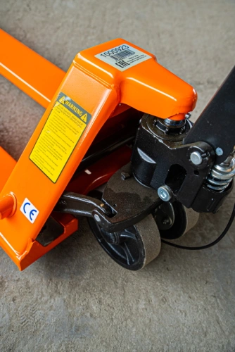 Тележка гидравлическая с тормозом 2500 кг 1150 мм полиуретановые колеса XILIN BFB по ценам производителя в Санкт-Петербурге с доставкой по всей России