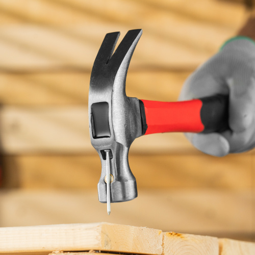 Молоток-гвоздодер optimal, 450 г, боек c магнитом, фибергласовая обрезиненная рукоятка Matrix купить в Москве с доставкой по всей России | ProtosMarket.ru