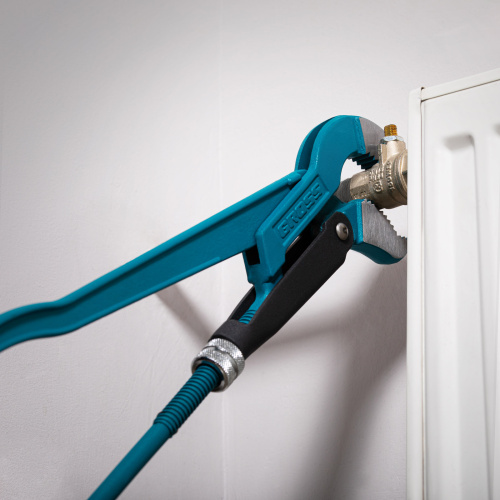 Ключ трубный рычажный 1.5, №2, цельнокованый, CrV, тип "S" Gross купить в Москве с доставкой по всей России | ProtosMarket.ru