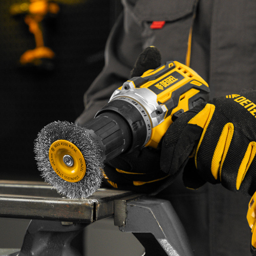 Щетка для дрели, 75 мм, Плоская, со шпилькой, нержавеющая витая проволока Denzel по ценам производителя в Санкт-Петербурге с доставкой по всей России