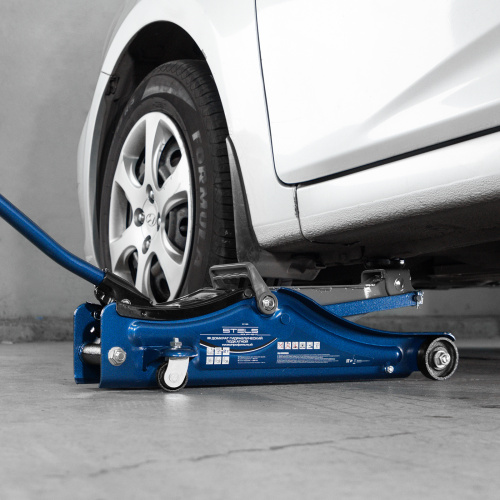 Домкрат гидравлический подкатной, 2 т, Low Profile, 80-380 мм Stels по ценам производителя в Санкт-Петербурге с доставкой по всей России