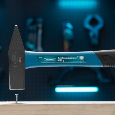 Молоток слесарный, 800 г, квадратный боек, фибергласовая обрезиненная рукоятка Gross купить в Москве с доставкой по всей России | ProtosMarket.ru