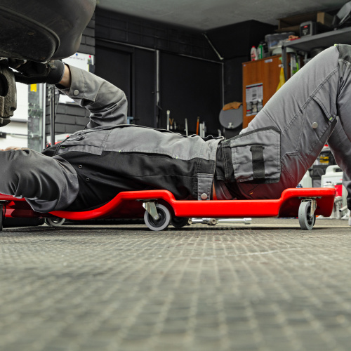 Лежак ремонтный на шести колесах, 1000 х 475 х 128 мм, пластиковый Matrix купить в Москве с доставкой по всей России | ProtosMarket.ru