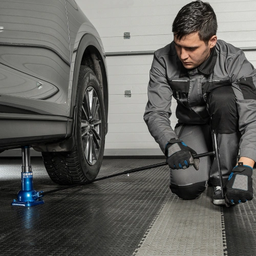 Домкрат механический бутылочный, 2 т, h подъема 150-310 мм, 2 части (домкрат, ручка) Stels по ценам производителя в Санкт-Петербурге с доставкой по всей России