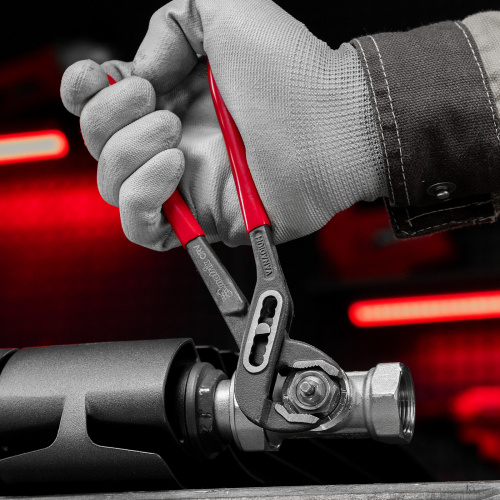 Клещи переставные 180 мм, хром-ванадий, обливные рукоятки Matrix по ценам производителя в Санкт-Петербурге с доставкой по всей России