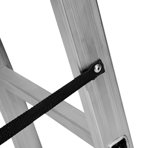 Лестница, 3 х 10 ступеней, алюминиевая, трехсекционная, Сибртех купить в Москве с доставкой по всей России | ProtosMarket.ru