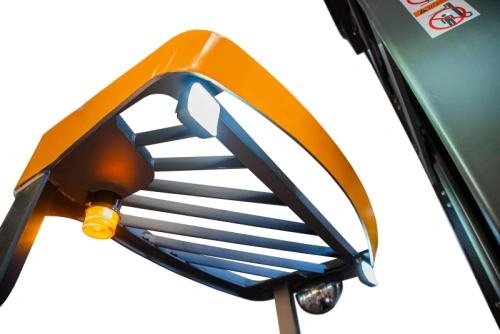 Ричтрак электрический с кабиной TOR 2,0 т 12,5 м CQD20-D с камерой и быстрым подъемом по ценам производителя в Санкт-Петербурге с доставкой по всей России