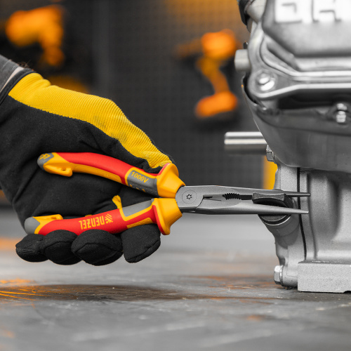 Длинногубцы прямые, диэлектрические рукоятки до 1000 В, трехкомпонентные рукоятки, 205мм Denzel купить в Москве с доставкой по всей России | ProtosMarket.ru