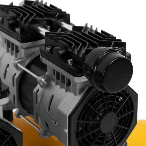 Компрессор безмасляный, малошумный DLS 1800/100,1800 Вт, 3x600, 100 л, 345 л/мин Denzel по ценам производителя в Санкт-Петербурге с доставкой по всей России