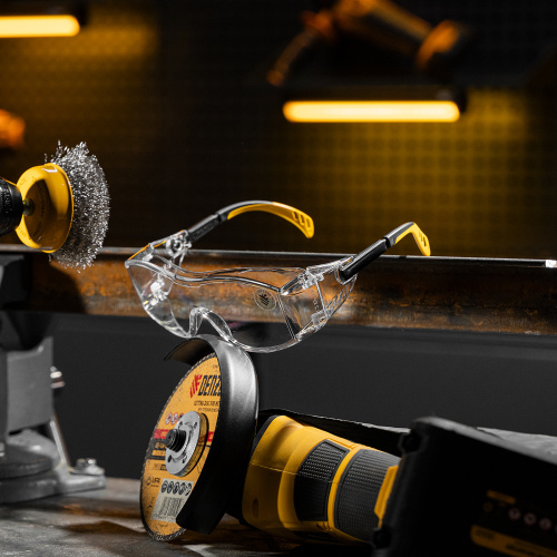 Очки защитные открытые, поликарбонатные, увеличенная прозрачная линза,  регулируемые дужки Denzel купить в Москве с доставкой по всей России | ProtosMarket.ru