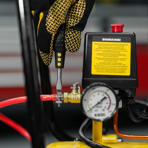 Компрессор воздушный BCV2300/100, ременный привод, 2.3 кВт, 100 литров, 440 л/мин Denzel купить в Москве с доставкой по всей России | ProtosMarket.ru