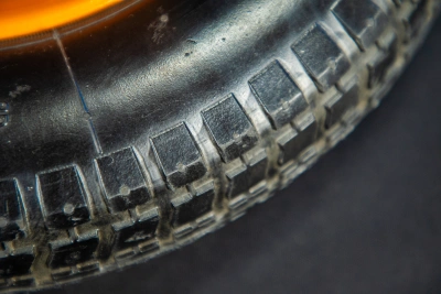 Колесо пневматическое резиновое 345 мм 3.25-8 купить в Москве с доставкой по всей России | ProtosMarket.ru