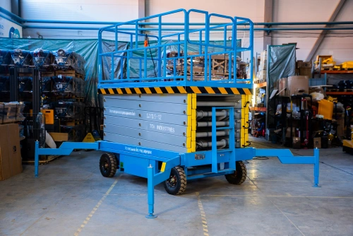 Подъемник ножничный передвижной 500 кг 12/14 м TOR SJY-0,5-12 DC аккумуляторный купить в Москве с доставкой по всей России | ProtosMarket.ru