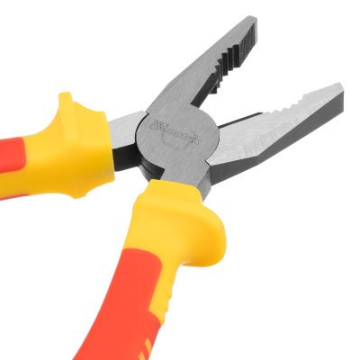 Плоскогубцы комбинированные, Insulated, 180 мм, двухкомпонентные рукоятки Matrix Professional купить в Москве с доставкой по всей России | ProtosMarket.ru