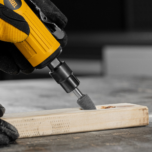 Пневмошлифмашина прямая PGS25000, 25000 об/мин, 10 шлиф. камней, цанга - 3, 6 мм, 113 л/мин Denzel по ценам производителя в Санкт-Петербурге с доставкой по всей России