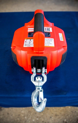 Лебедка под шуруповерт переносная TOR SQ-500 225 кг 12 м по ценам производителя в Санкт-Петербурге с доставкой по всей России