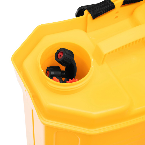 Опрыскиватель ранцевый аккумуляторный D-12LA, 12 л, 12 В, 8 Ач Denzel по ценам производителя в Санкт-Петербурге с доставкой по всей России