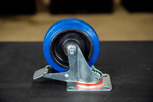 Колесо поворотное резина SRCLb 55 125 мм с тормозом (F) по ценам производителя в Санкт-Петербурге с доставкой по всей России