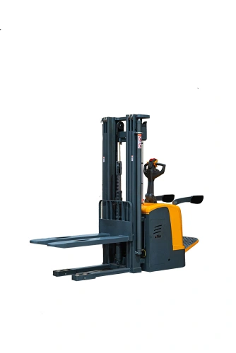 Штабелер самоходный 1,5 т 4,5 м XILIN CDDK15-III 24/200 В/Ач (с платформой) по ценам производителя в Санкт-Петербурге с доставкой по всей России