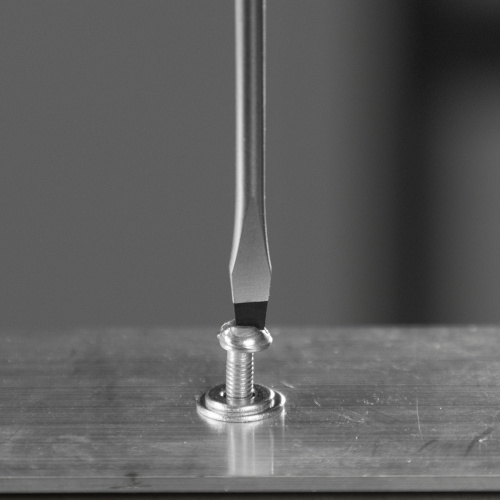 Отвертка, SL3х100 мм, S2, 3к рукоятка Denzel по ценам производителя в Санкт-Петербурге с доставкой по всей России