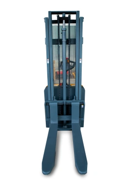 Штабелер самоходный 1,5 т 1,6 м XILIN CDD15K-EN 24/105 В/Ач с раздвижными вилами (с платформой) по ценам производителя в Санкт-Петербурге с доставкой по всей России