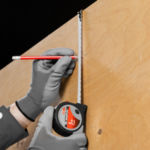 Рулетка Continuous fixation,5 м х 19 мм,двухкомпонентный корпус,плавная фиксация Matrix по ценам производителя в Санкт-Петербурге с доставкой по всей России