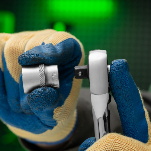 Ключ-трещотка 3/8", 45 зубьев, цельнометаллический, с быстрым сбросом, CrV, хром Сибртех по ценам производителя в Санкт-Петербурге с доставкой по всей России