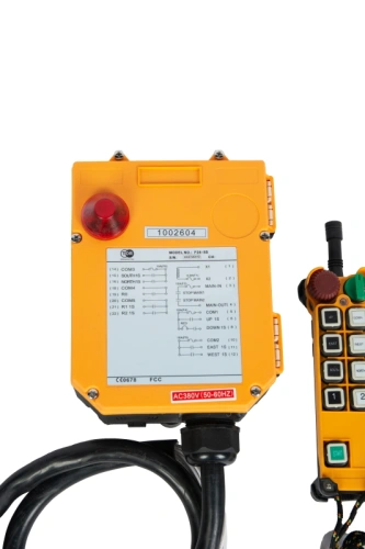 Комплект радиоуправления TOR F24-8S (380В, 8 кнопок) по ценам производителя в Санкт-Петербурге с доставкой по всей России