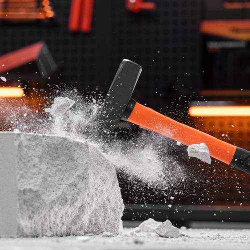 Молоток слесарный, 400 г, фибергласовая обрезиненная рукоятка Sparta купить в Москве с доставкой по всей России | ProtosMarket.ru