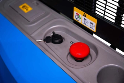 Штабелер самоходный 1,5 т 2,0 м TOR WS15H-2000SC PRO 24/105 В/Ач контр. скорости подъема по ценам производителя в Санкт-Петербурге с доставкой по всей России