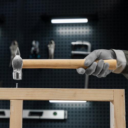 Молоток слесарный, 600 г, круглый боек, деревянная рукоятка по ценам производителя в Санкт-Петербурге с доставкой по всей России