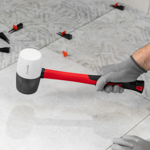 Киянка резиновая, 910 г, черно-белая резина, фибергласовая рукоятка Matrix купить в Москве с доставкой по всей России | ProtosMarket.ru